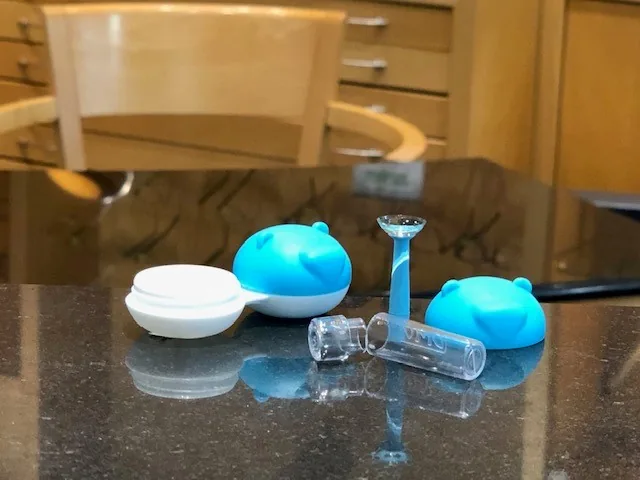 Kontaktlinsenbehälter und Zubehör bei Klann der Augenoptiker in Bremen