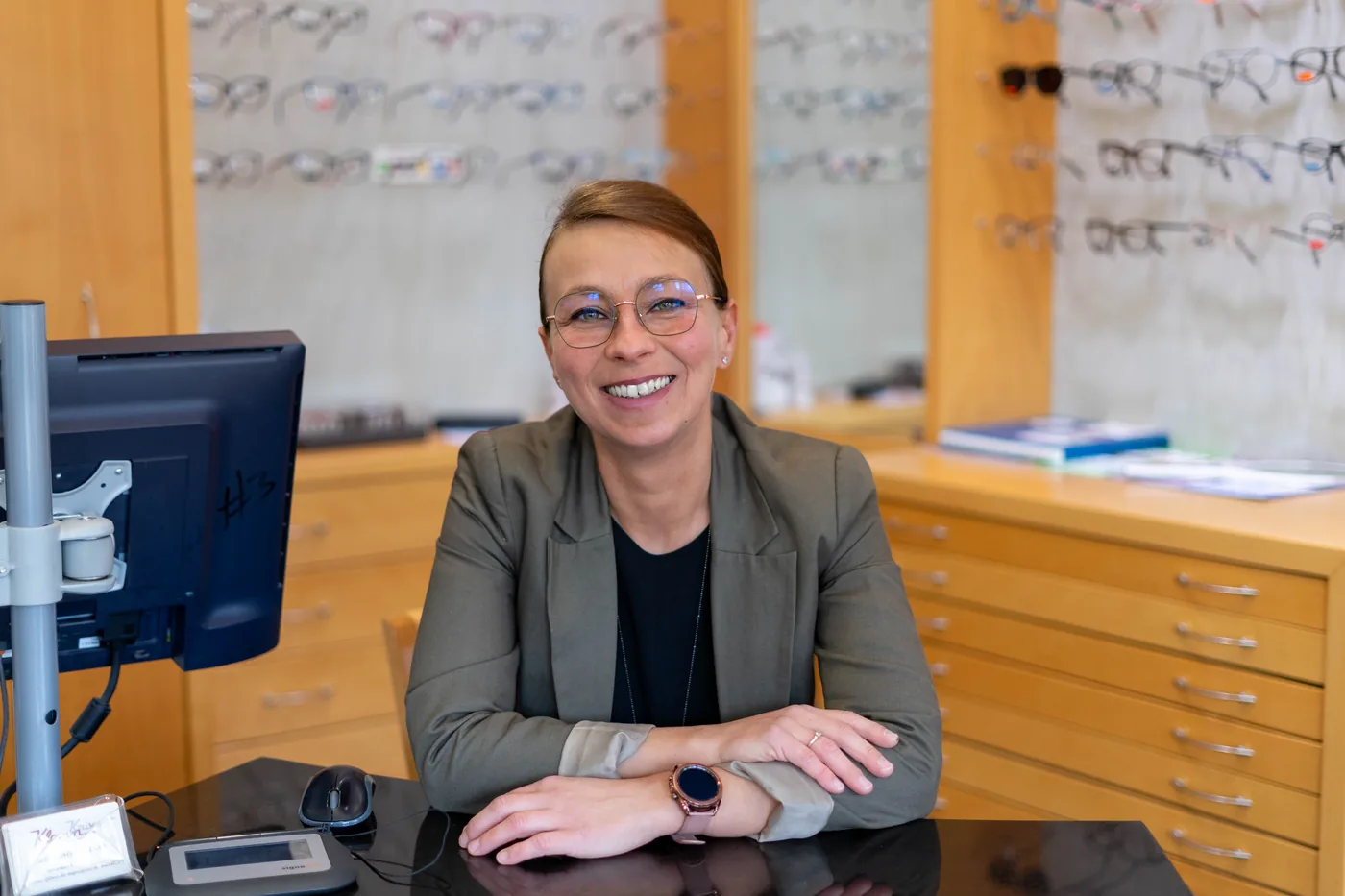 Augenoptikerin bei Klann der Augenoptiker in Bremen